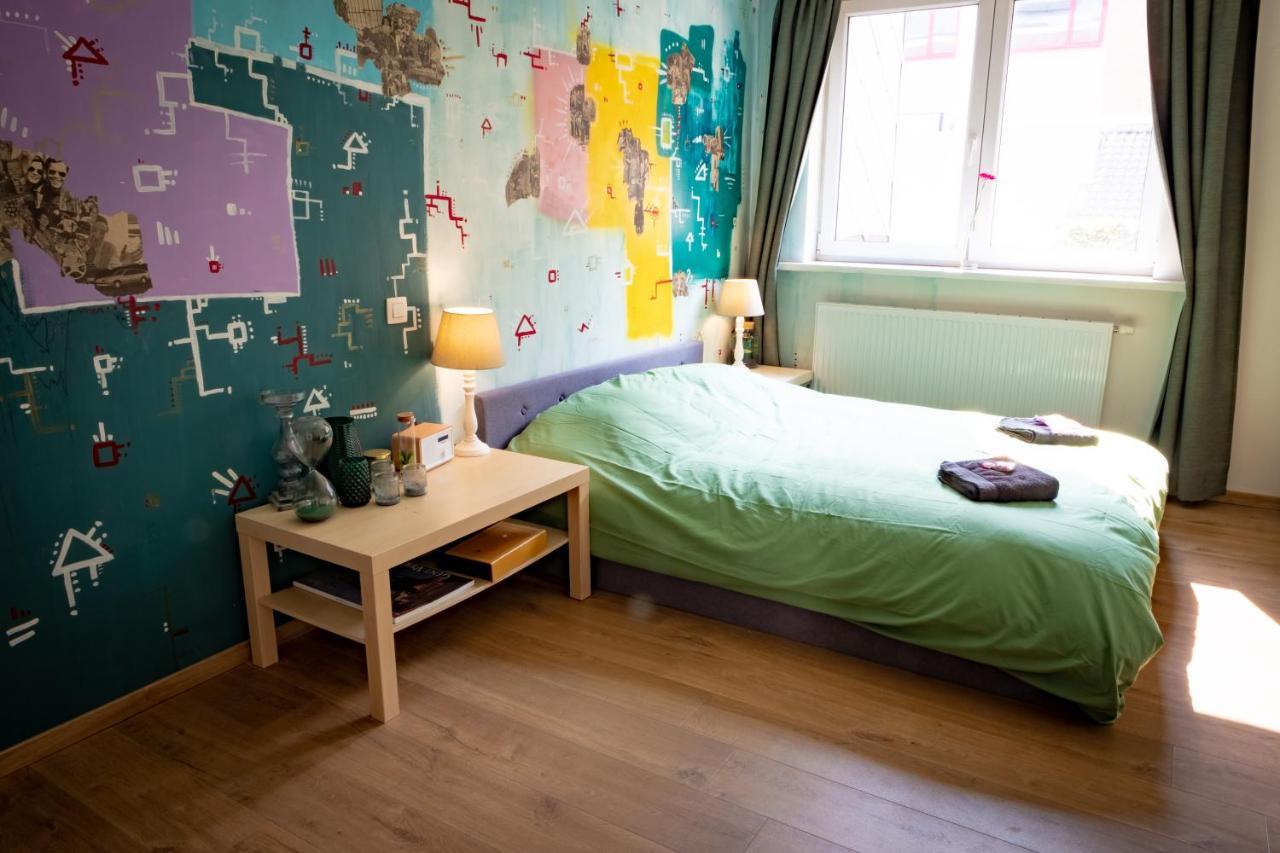 Bed and Breakfast Quartier Leonard Гент Экстерьер фото