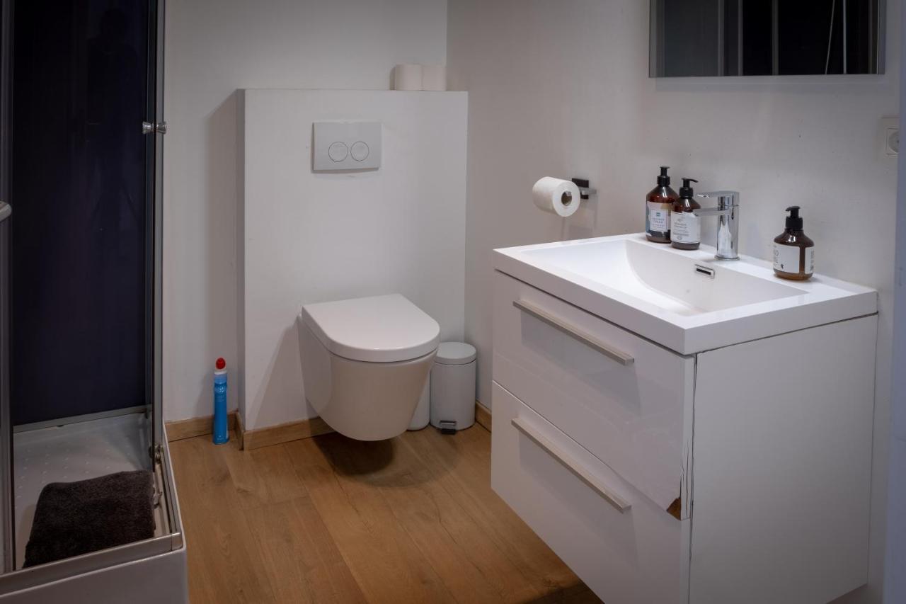 Bed and Breakfast Quartier Leonard Гент Экстерьер фото